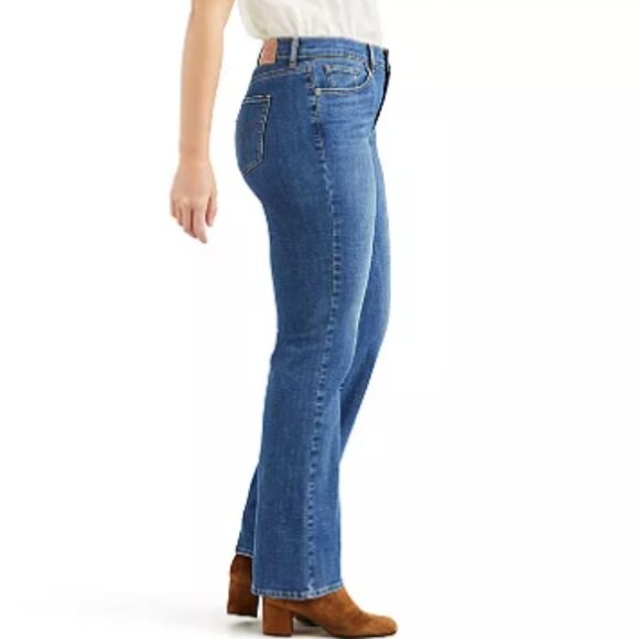 NWT Levi’s 515 Bootcut Jeans Women’s 12 Stretch Denim Medium Wash Classic - Picture 2 of 9